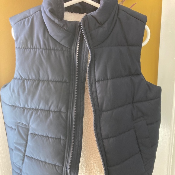 Gap Puffy Vest 4T - Picture 1 of 2